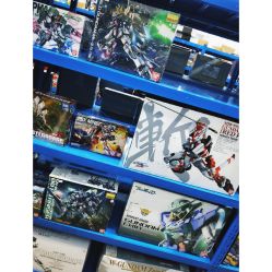 -逝水玩具折扣店