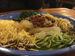 -闯关东东北农家菜(崂山石老人店)