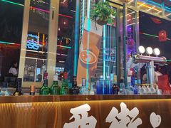 -喜鹊音乐酒馆(西街店)