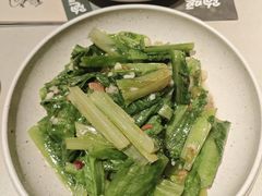 -饱嗝·小炒云南菜·见手青乌鸡汤锅(来凤街国创园店)