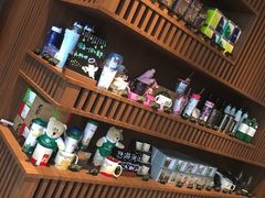 零售区-星巴克(杭州湖滨银泰E区店)