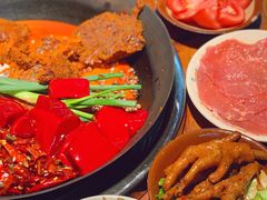 -四小区火锅·巷子里的重庆火锅(花照壁店)