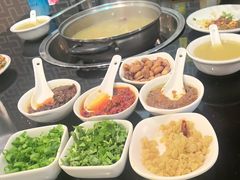 -丫丫汤膳打边炉(宏府408坊店)