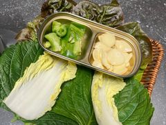 -草家酱蟹炭火烤肉店(珲春南路二店)