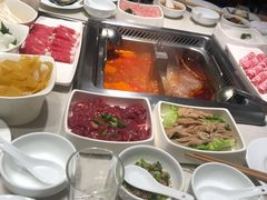 -海底捞火锅鲜切牛肉主题店(长寿路店)
