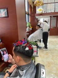 -尼特斯男士发型馆