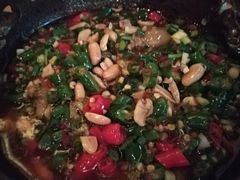 剁椒美容蹄-胡桃里乐队酒馆(鎏嘉码头店)