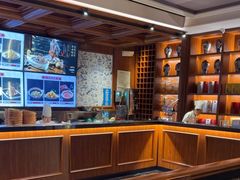 -八府香鸭·啫啫煲(华山路店)