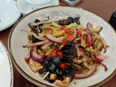 -湖南人家湘菜馆(镇江路店)