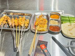 -马路牙子烧烤音乐酒馆(望京店)