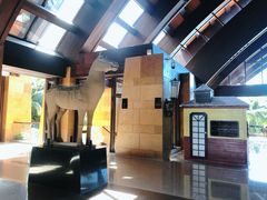 -三亚湾海居铂尔曼度假酒店