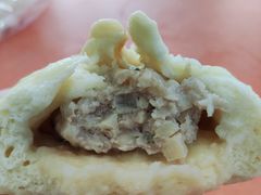 草庐鲜肉笋丁大包-草庐酒家