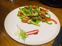 小炒牛肝菌-敏珠拉姆藏餐·南京厨房(富春江东街店)