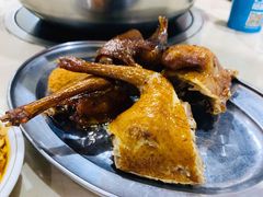 酥炸乳鸽-美兰春记食店·龙舌坡红烧牛肉