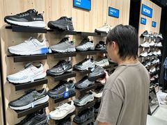 -五环Outlets(高新工厂店)
