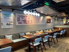 大堂-全牛匠·乐山跷脚牛肉(西单华威约饭街店)
