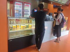 -浦江城市生活广场(江月路店)