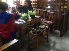 -果松木炭酸菜铜火锅·外婆参鸡汤