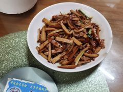 -芦茨金富饭庄·25年老字号·专做稻草鸡