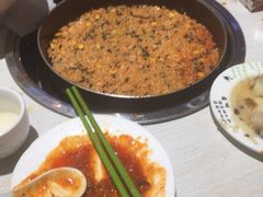 -三清洞摩西韩式年糕火锅(威高广场店)