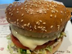 -The Habit Burger Grill 哈比特汉堡(爱琴海店)