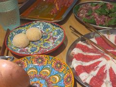 -洱火云南酸菜牛肉火锅(石景山当代商城店)