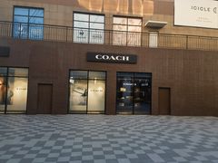 -宁波杉井奥特莱斯广场