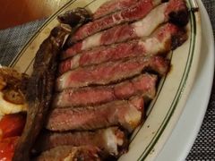 -MONICH牛排融合餐厅(和义大道购物中心店)