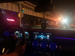 -奔驰上海利星(七宝店)