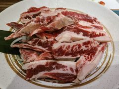 黑牛肋条-明洞阿姨·韩式酱蟹烤肉·创意料理(三元桥店)