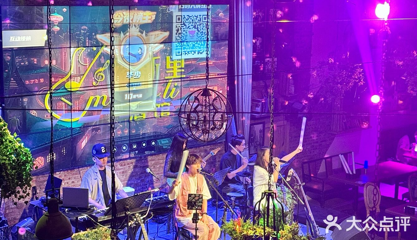 清远探店|氛围感拉满的音乐餐吧