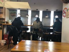 大堂-家味螺蛳粉&烤鱼(安远路店)