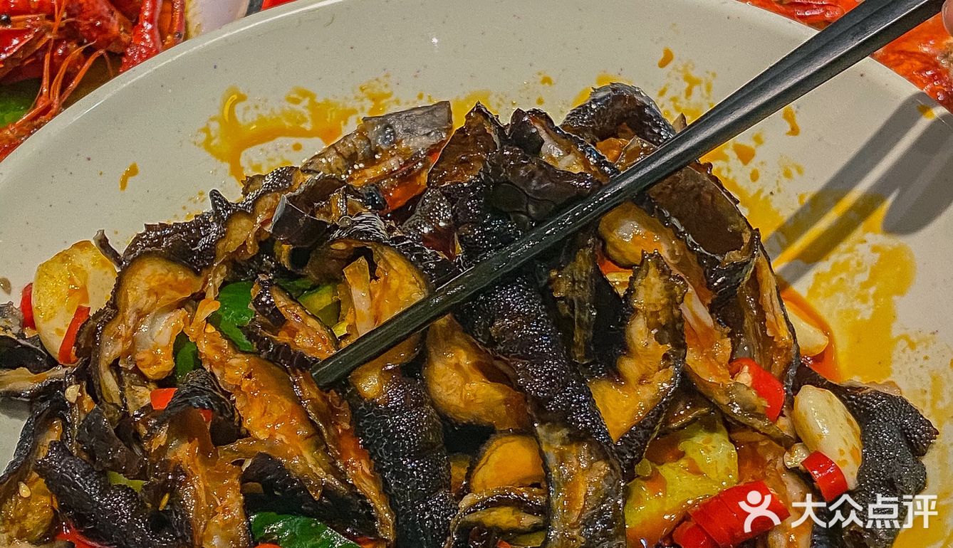 长沙开了整整17年的龙虾老店🦞真有点好吃！