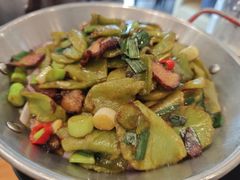 干锅脆莴笋-莲餐厅·湖北菜·潜江小龙虾店(愚园路店)
