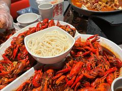 -龙巢盱眙龙虾·牛蛙·烧烤宵夜(八卦岭店)