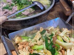 -川堂风·跷脚牛肉·乐山爆炒(宝山日月光店)