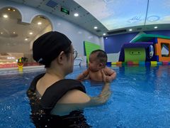 -龙格亲子游泳·水育早教运动中心(龙湾天街店)