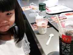 -麦当劳(汉口火车站候车室店)