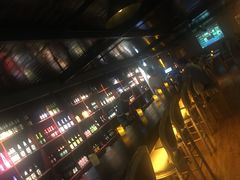 -顽啤熊·酒客酒馆(苏城夜景必选店)