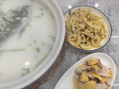 -紫藤园·天目湖大鱼头(南山竹海店)