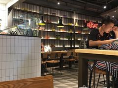 -乐凯撒披萨(东方新世界店)