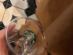 -星巴克(上海虹桥新天地二店)