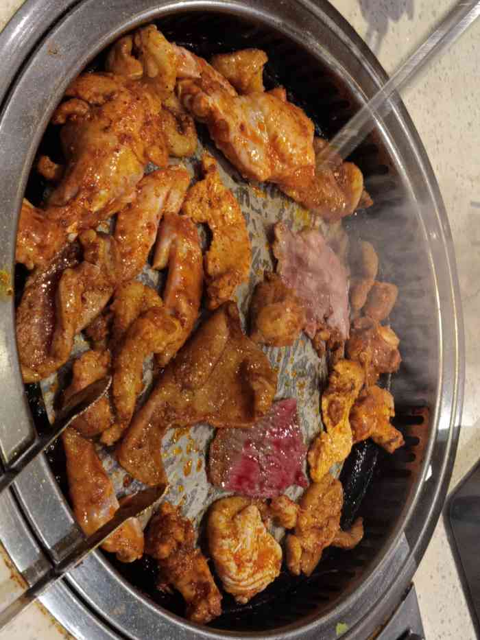 碳来香三国烤肉火锅涮烤自助风(八宝街新城市店)-"服务态度热情.