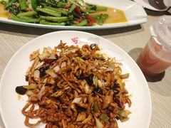 -小船渔村•大连菜•大连焖鱼(黄河路店)