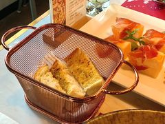 餐前面包-IL Forno 意坊·意大利餐厅(花园店)