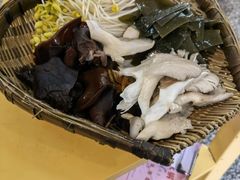-石灰市老火锅(北滨路店)