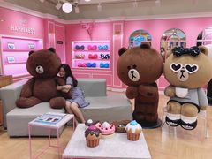 -LINE FRIENDS Garosu-gil Flagship Store