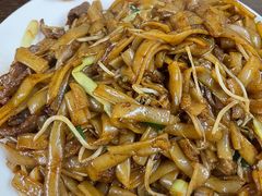 炒牛河-美食店(华贵路店)