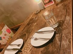 -HIGH FIVE哈福手工汉堡(桂林路店)