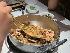 -七欣天香辣蟹火锅(闵行浦江欢乐颂店)